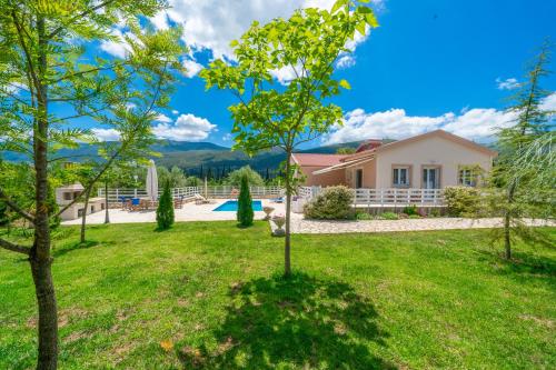 Country Style Villa Christina — 4-Star Luxury Hotel in Sami, Greece