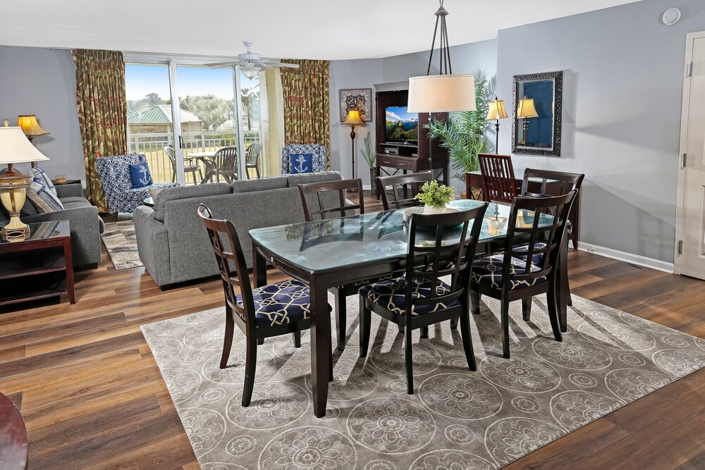 Barefoot Resort & Yacht Club - photo 28