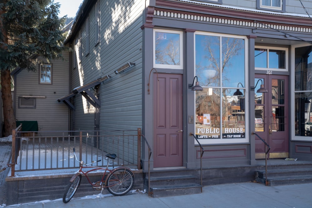Public House Lofts — 4-Star Luxury Hotel in Crested Butte, United States