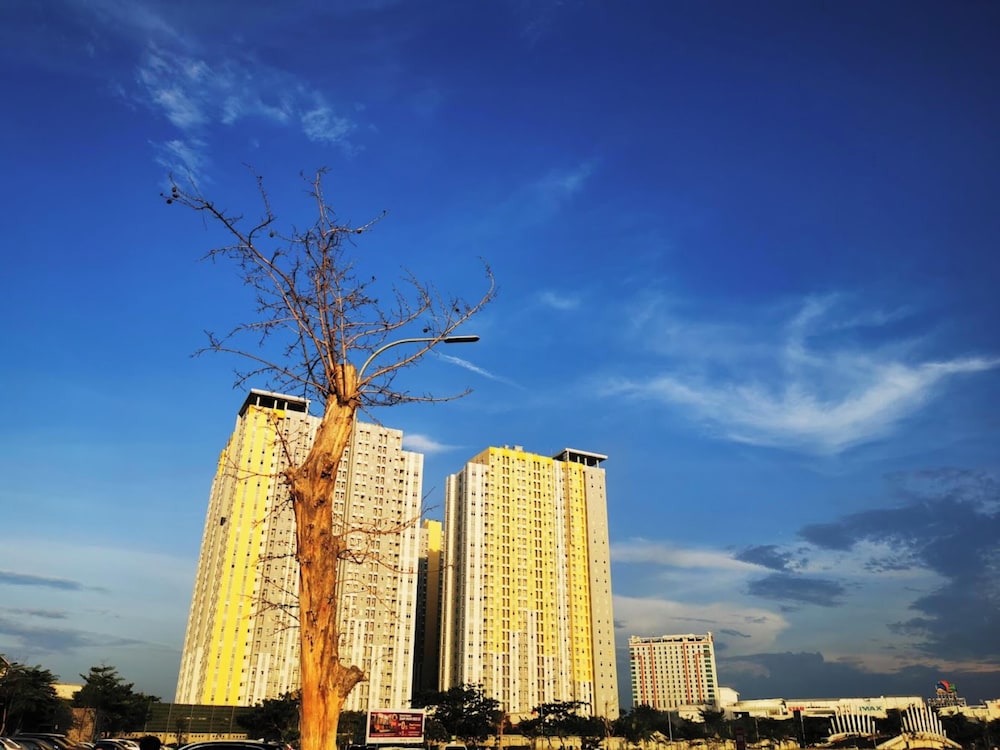 Hotel O Mdh Rooms Summarecon Bekasi in Bekasi, Indonesia