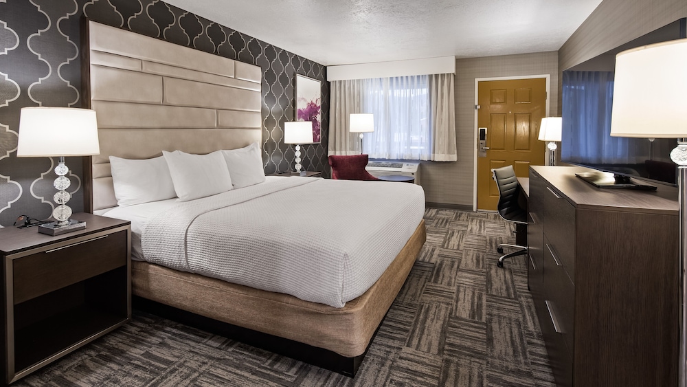 Abbey Inn - photo 9