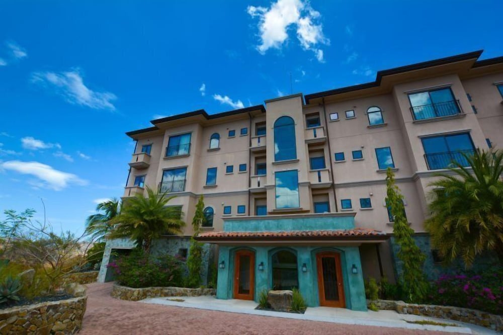 Jaguar Village B 3 — 4-Star Luxury Hotel in Sardinal, Costa Rica
