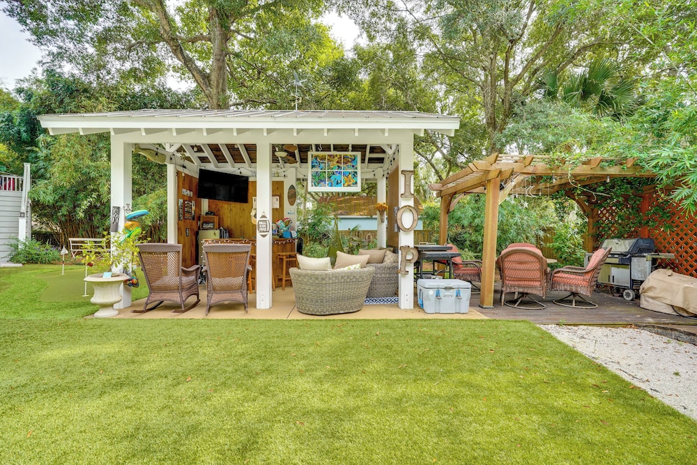 Walk to Beach: Gem w Pool & Spa in Isle of Palms - photo 27