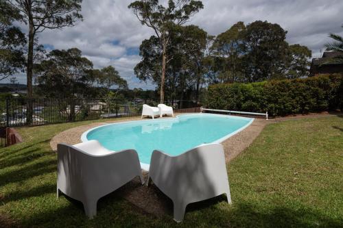 Bella Vista with swimming pool and ocean view — hotel in Batemans Bay