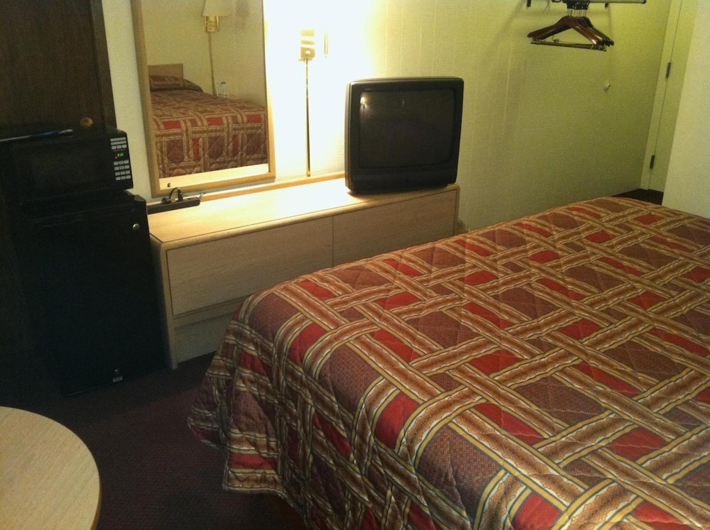 Heritage Inn - photo 12
