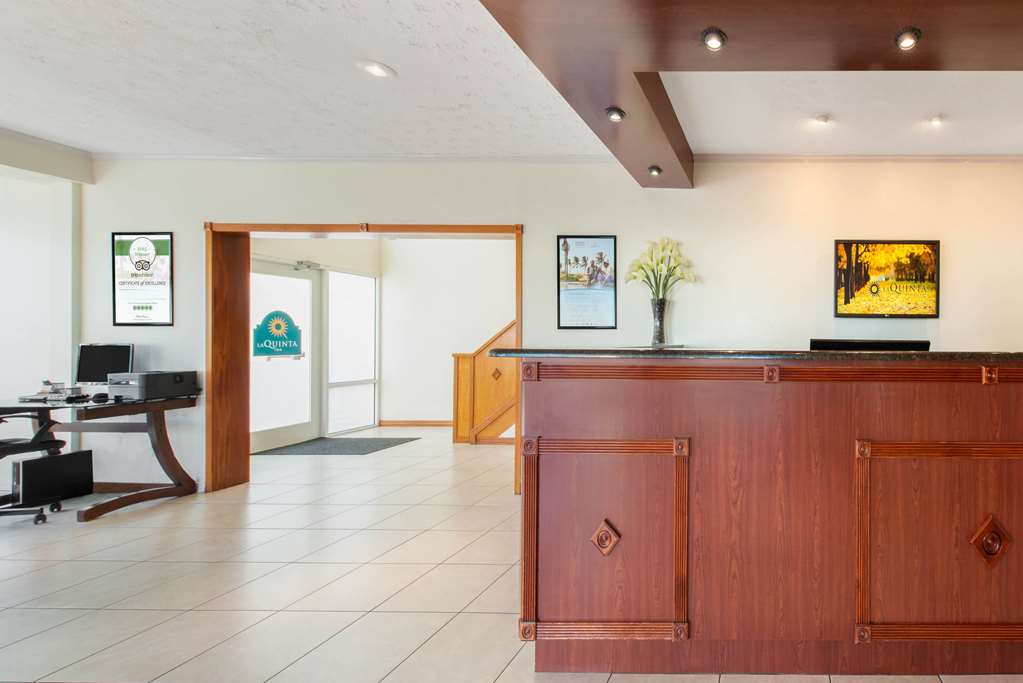La Quinta Inn by Wyndham Clearwater Central - photo 6