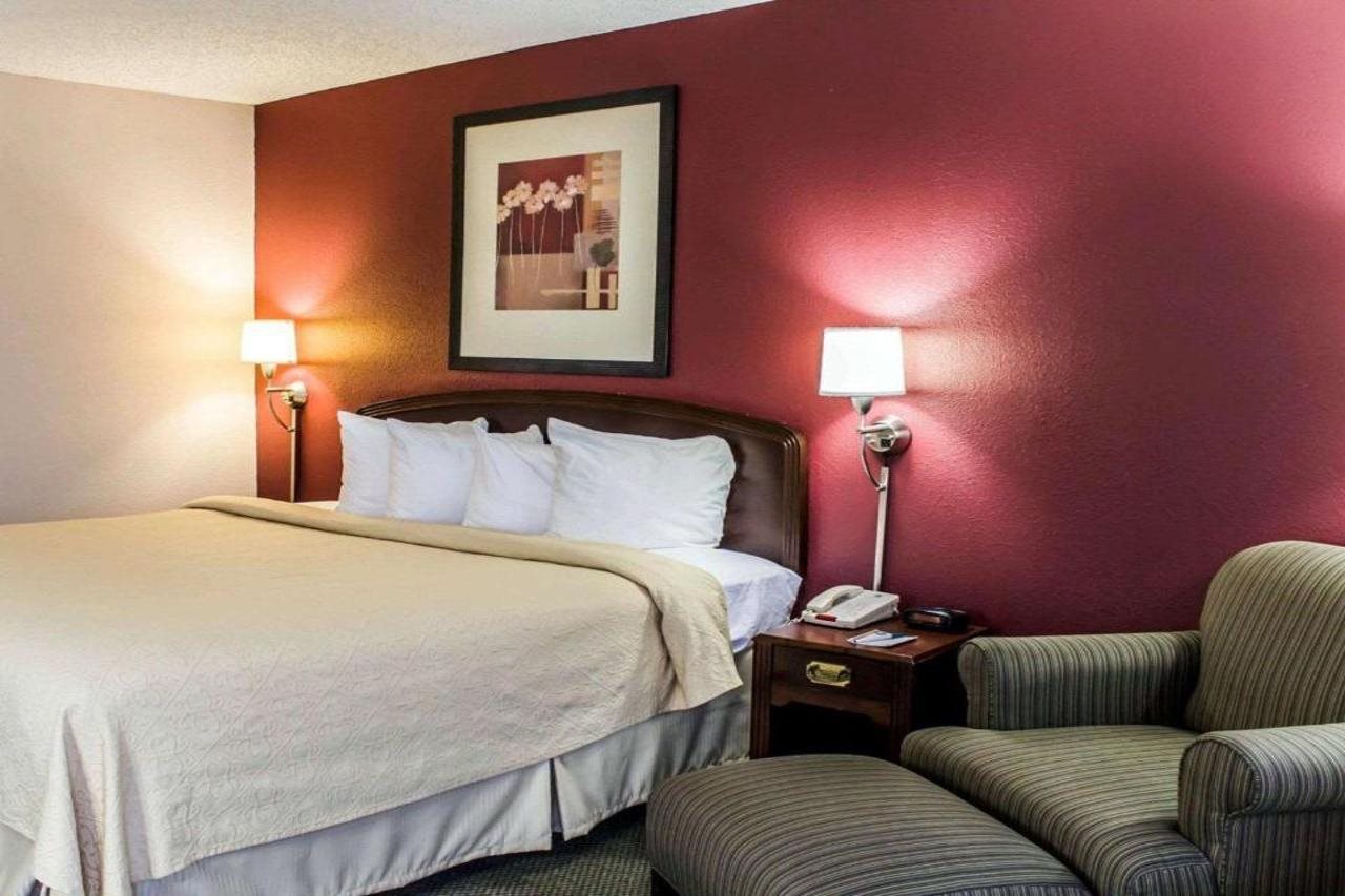 Quality Inn Roanoke Near Lake Gaston - photo 11