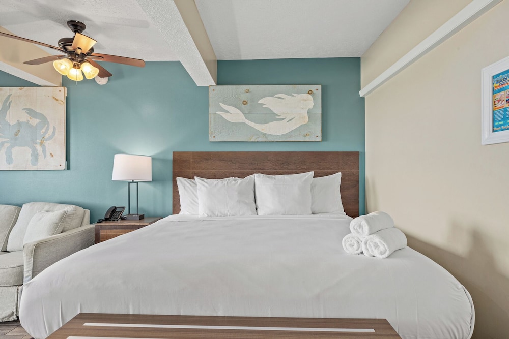 Sandpiper Beacon Beach Resort - photo 135