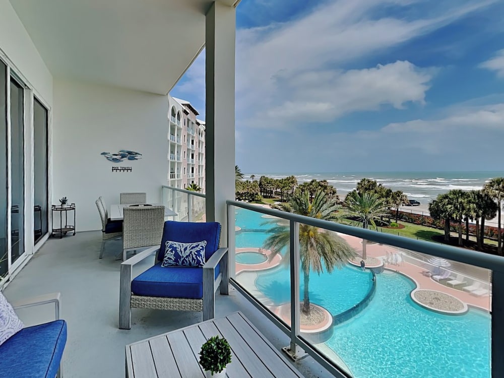 Endless Summer by Ryson Vacation Rentals — 4-Star Luxury Hotel in Galveston, United States