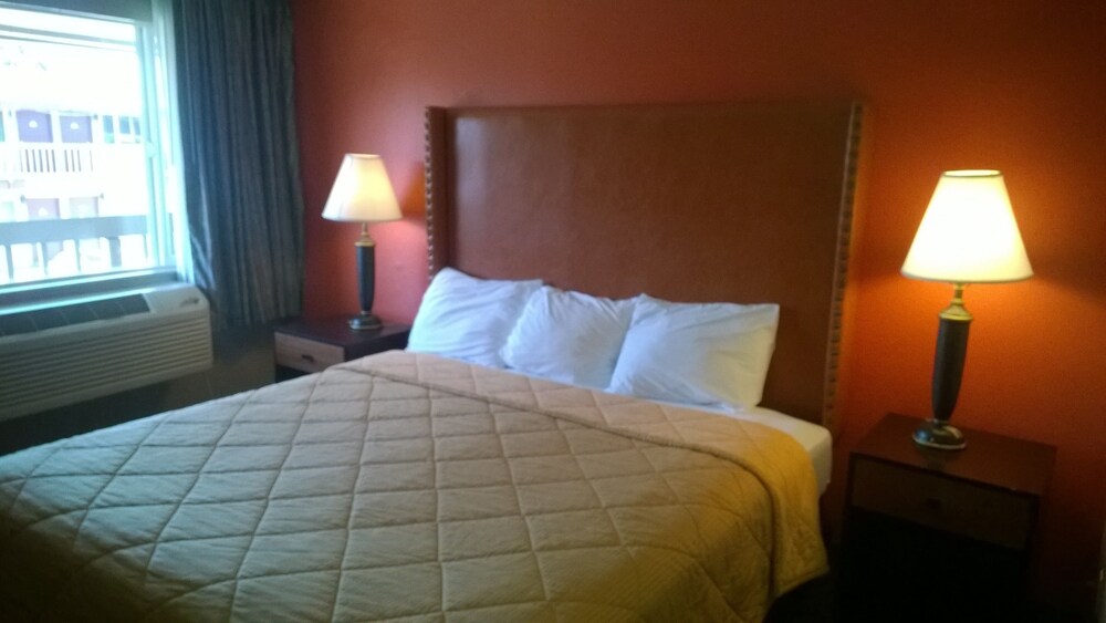 Banfield Value Inn - photo 10