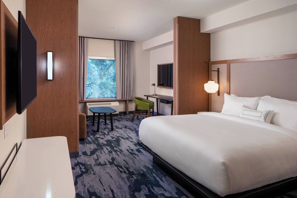 Fairfield by Marriott Inn & Suites Pensacola Pine Forest - photo 4