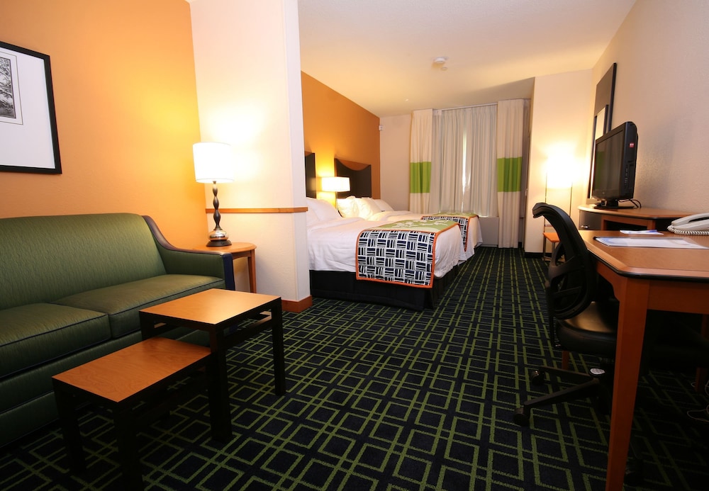 Fairfield Inn by Marriott White River Junction - photo 10