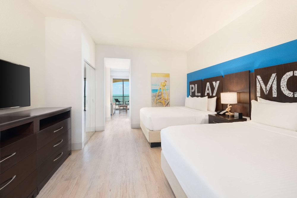 St Pete Shores Hotel - photo 6