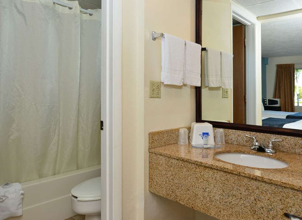 Americas Best Value Inn Bradenton Sarasota - photo 11