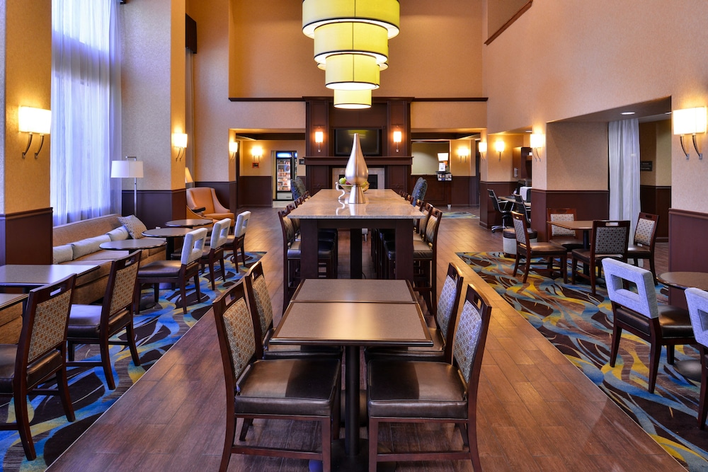 Hampton Inn & Suites Ontario - photo 35