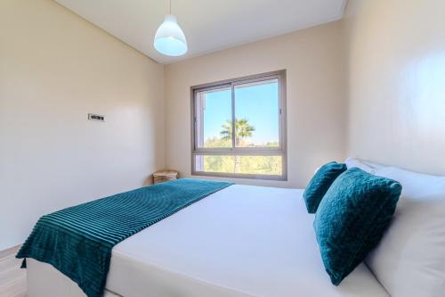Elegant Appartement Piscine Golf et Wifi — 4-Star Luxury Hotel in Marrakesh, Morocco