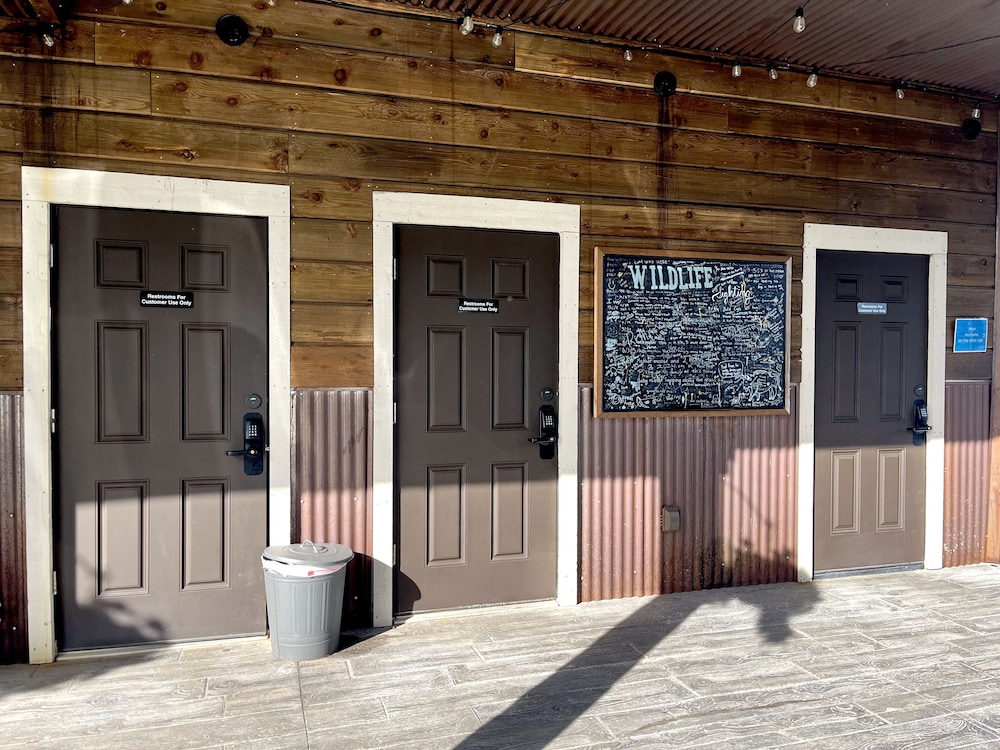 Blue Buffalo Resort - photo 40
