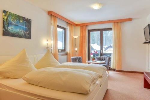 Hotel Garni Jägerhof in Grainau, Germany