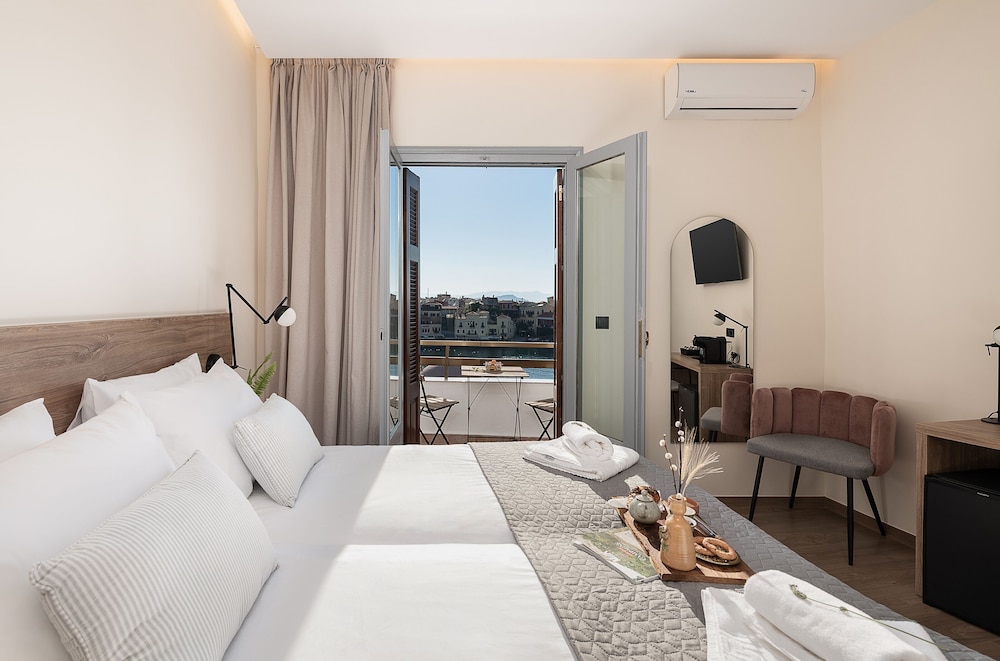 Amphitrite Hotel - carbon neutral hotel in Chania
