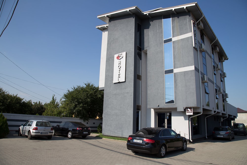 Gp Hotel - carbon neutral hotel in Barcanesti