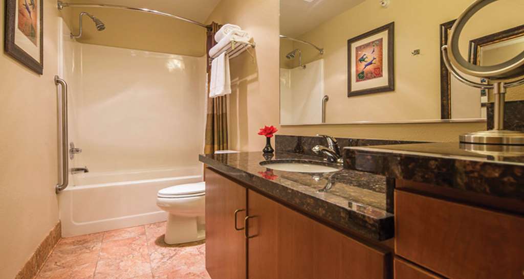 Best Western Plus Deer Park Hotel & Suites - photo 24