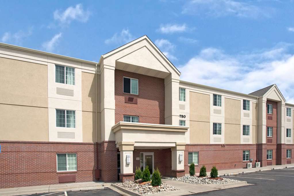 MainStay Suites Omaha Old Mill - featured photo