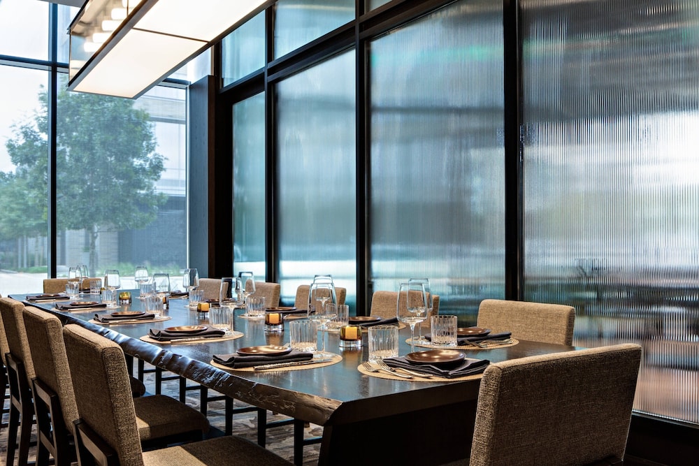 Houston Cityplace Marriott at Springwoods Village - photo 41