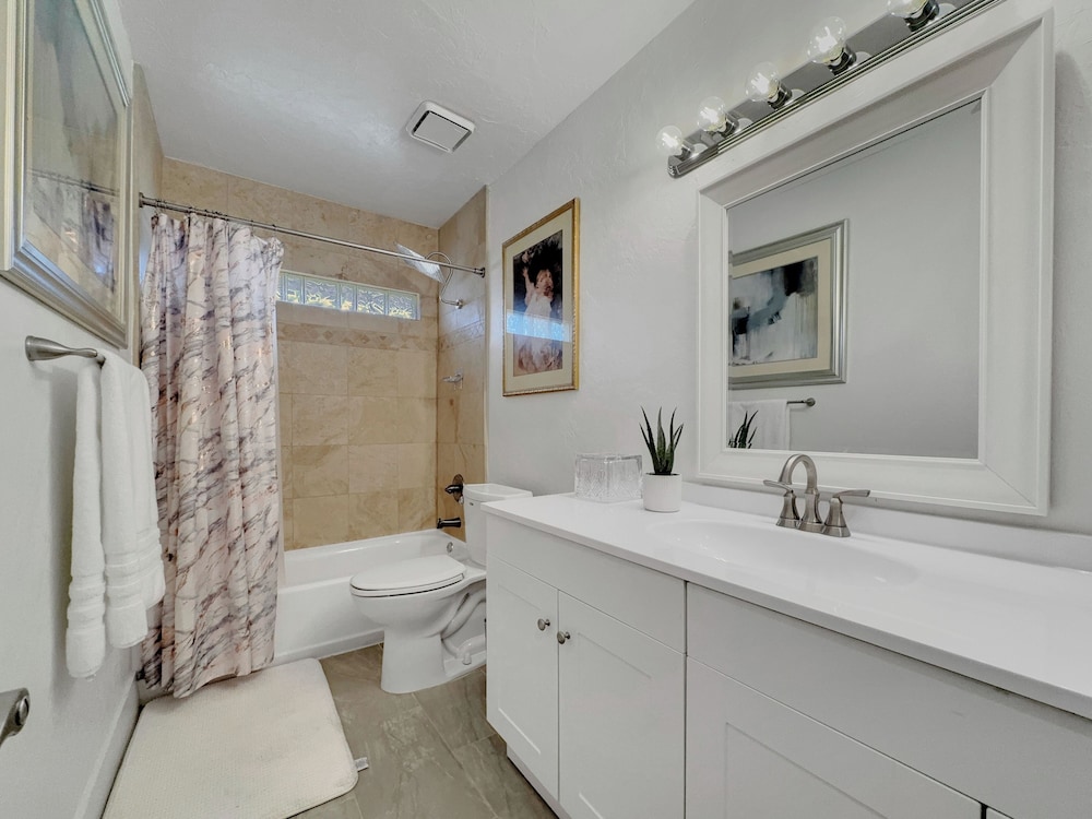 Juanita Gilbert in Gilbert, United States