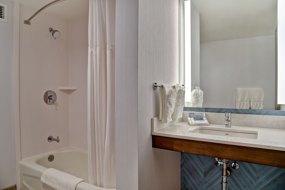 Hilton Garden Inn Kansas City - photo 30