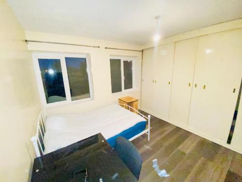 Rooms avialable In Sheldon Near Birmingham Airport — hotel near Birmingham Airport