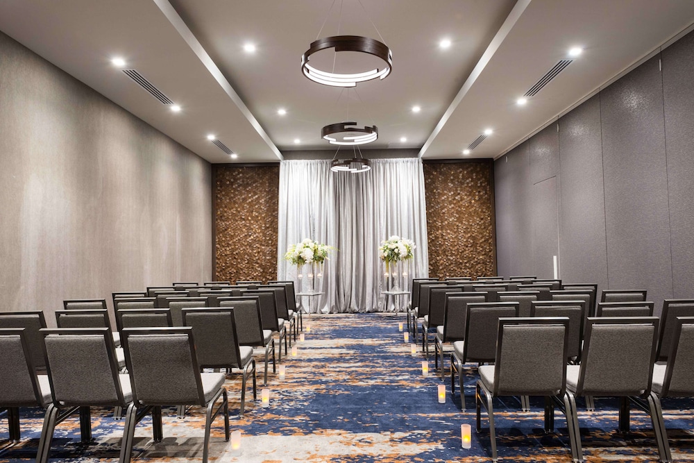 Hilton Garden Inn Foxborough Patriot Place - photo 47