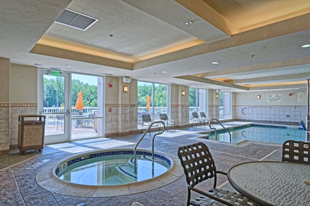 Hilton Garden Inn Mt. Laurel - photo 23