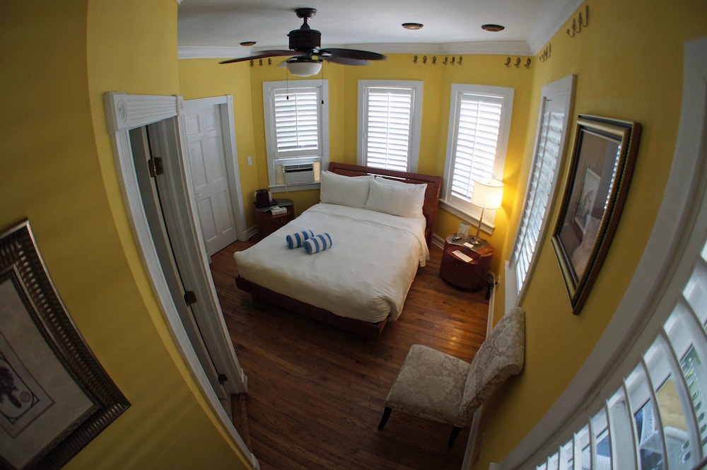 Duval Inn - photo 33