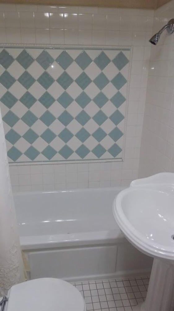 The Inn at Brevard - photo 17