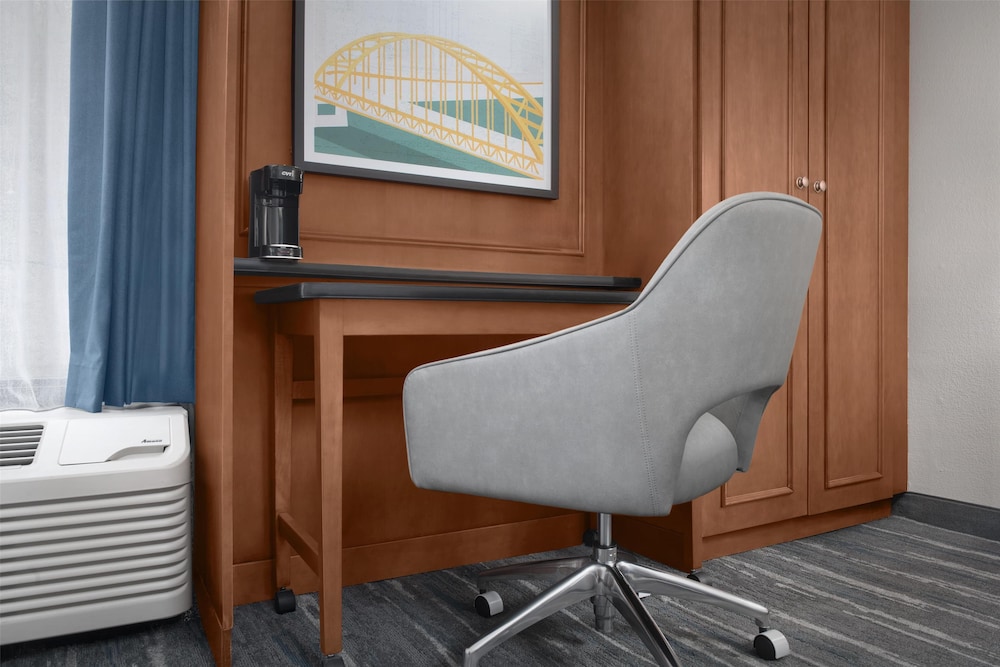 Hampton Inn Pittsburgh Greentree - photo 11