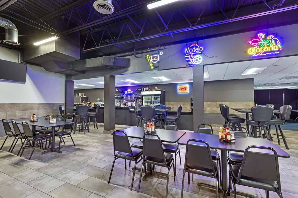 Clarion Inn Des Moines Airport - photo 39