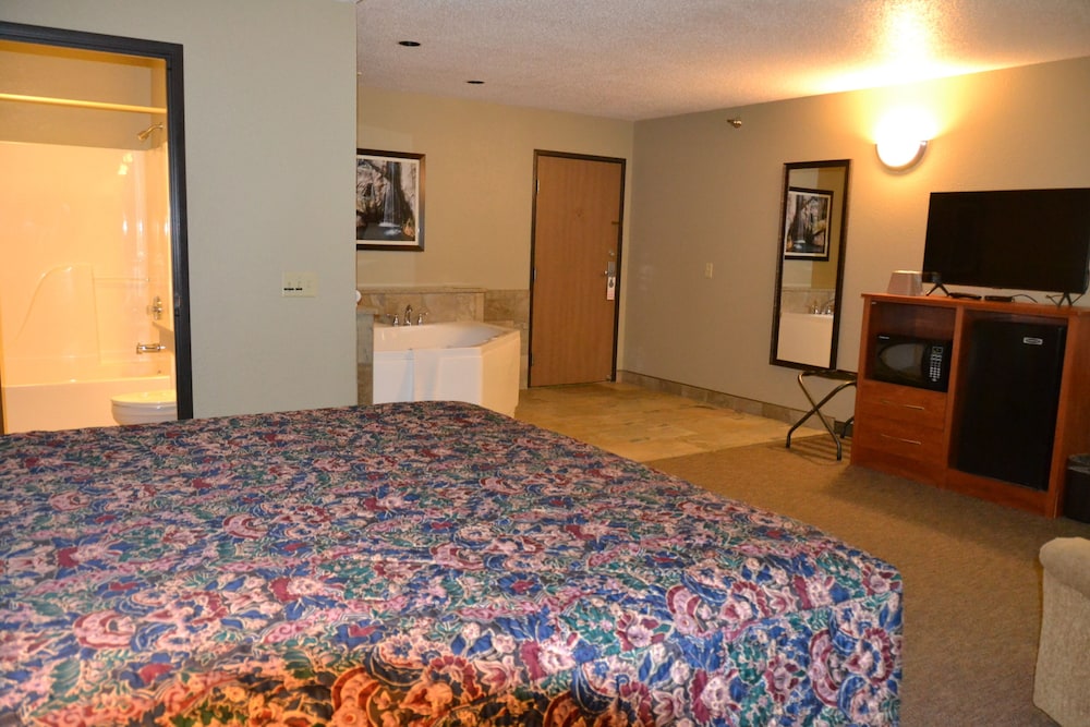 Carrington Inn & Suites - photo 18