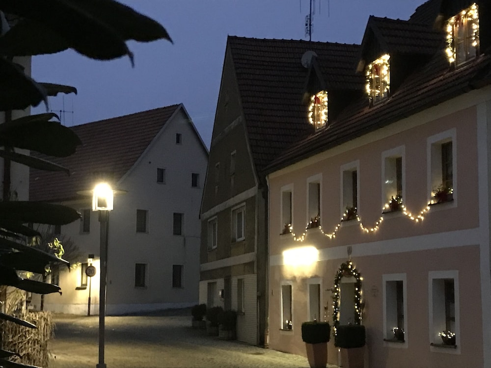 Haus am Markt — 4-Star Luxury Hotel in Koenigstein Im Taunus, Germany