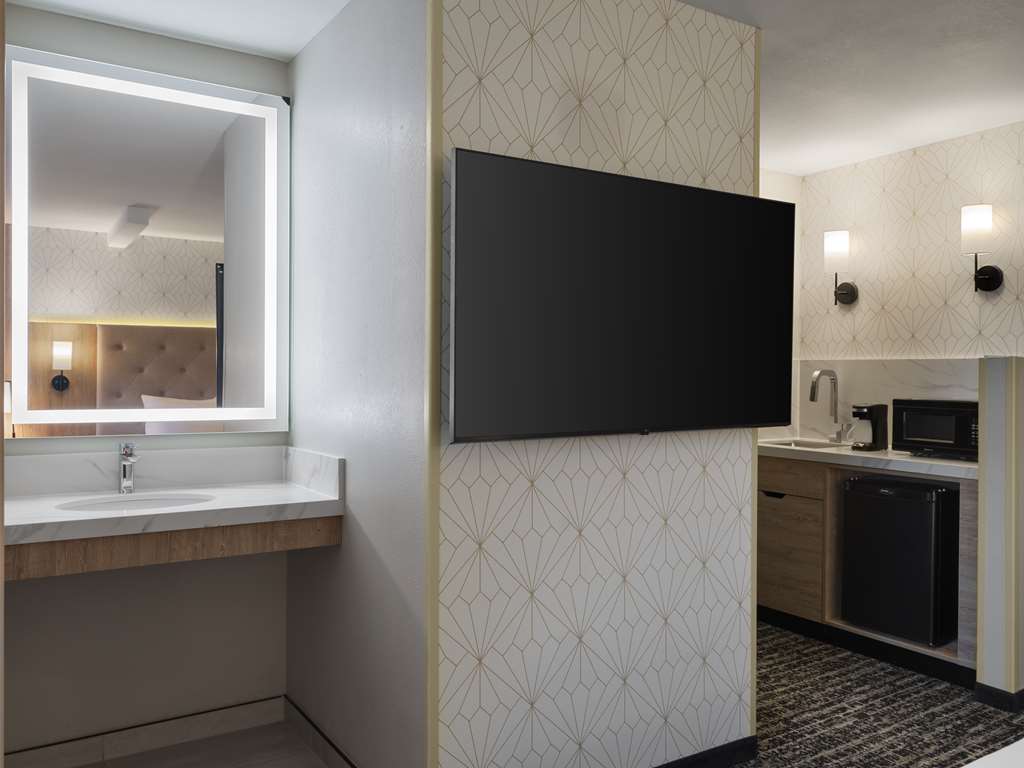 Hyatt Place Kansas City Overland Park Metcalf - photo 23