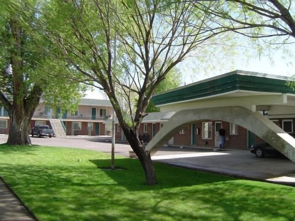 Gunnison Inn - featured photo