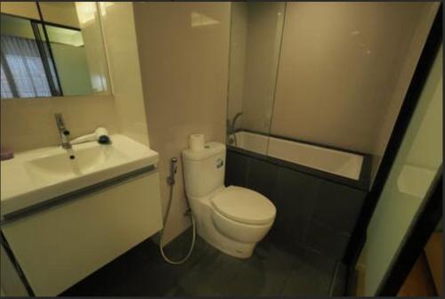 Circle S Sukhumvit12 Nearbts Mrt — Bang Kapi — photo 3