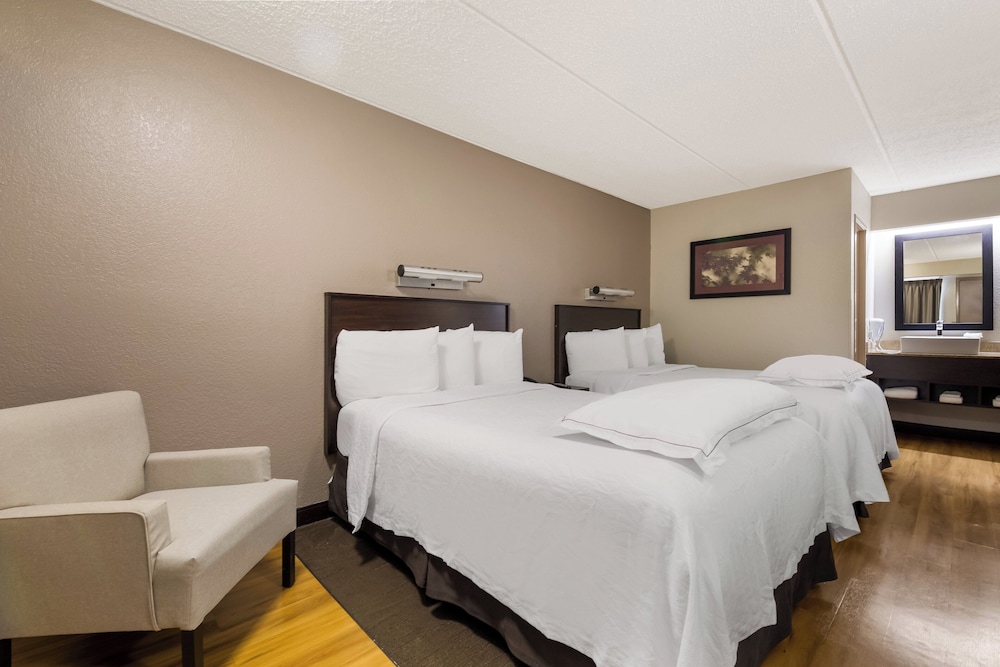 Red Roof Inn PLUS Nashville Airport - photo 19