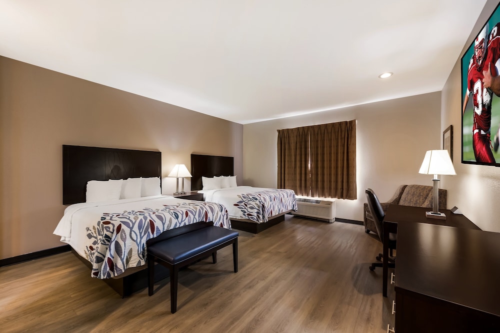 Red Roof Inn Pecos - photo 16