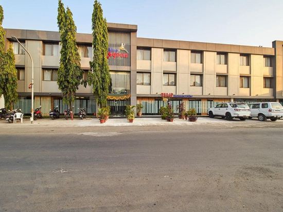 Hotel Blue Lagoon — Daman — photo 2
