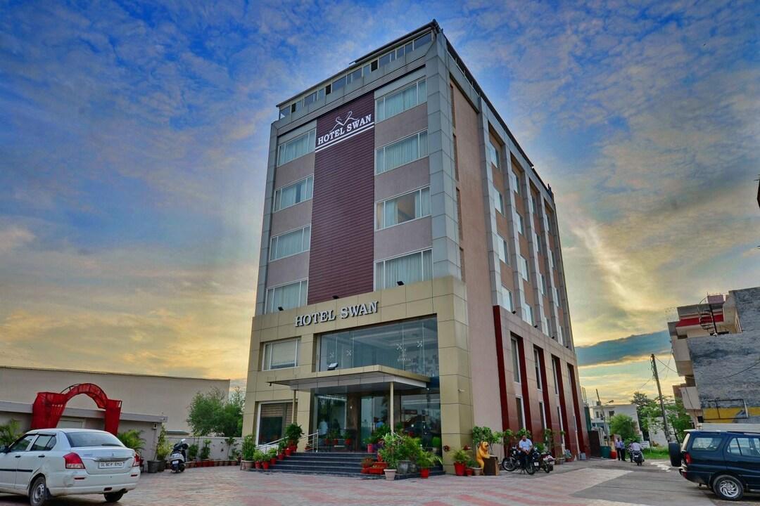 FabHotel Chandigarh Airport