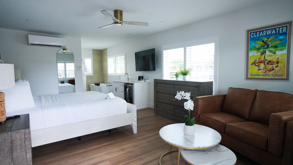 Ivory Sands Beach Suites - photo 20