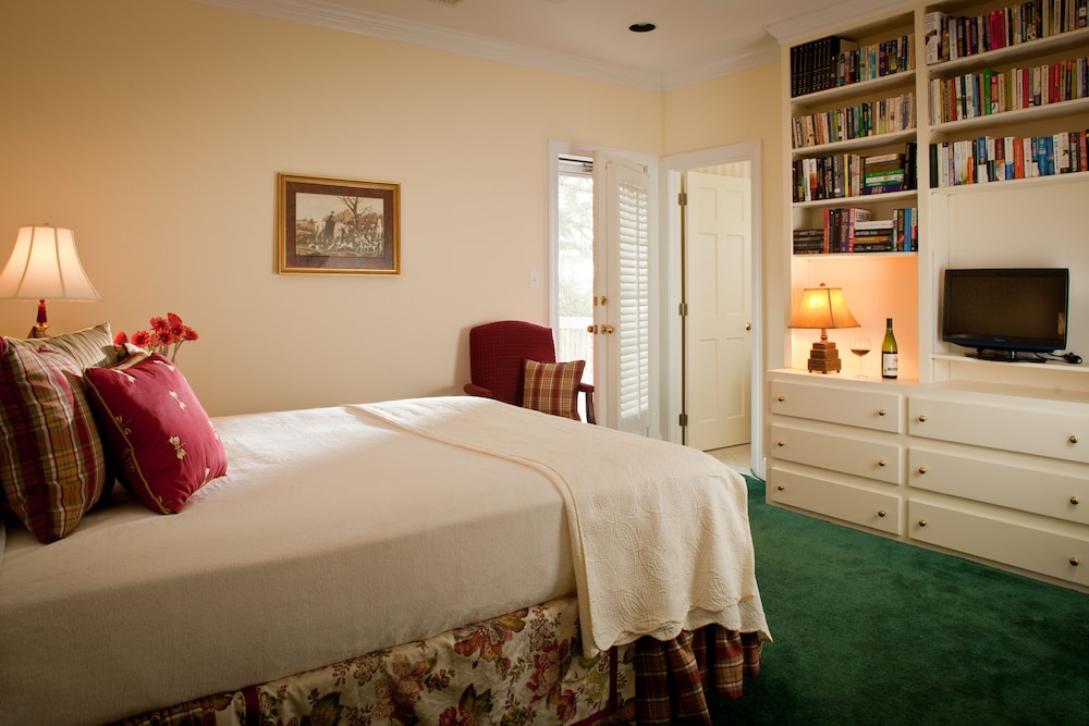 The Inn at Whitewing Farm - photo 10