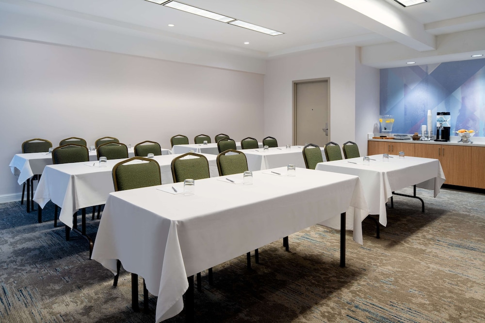 Hilton Garden Inn Folsom - photo 44