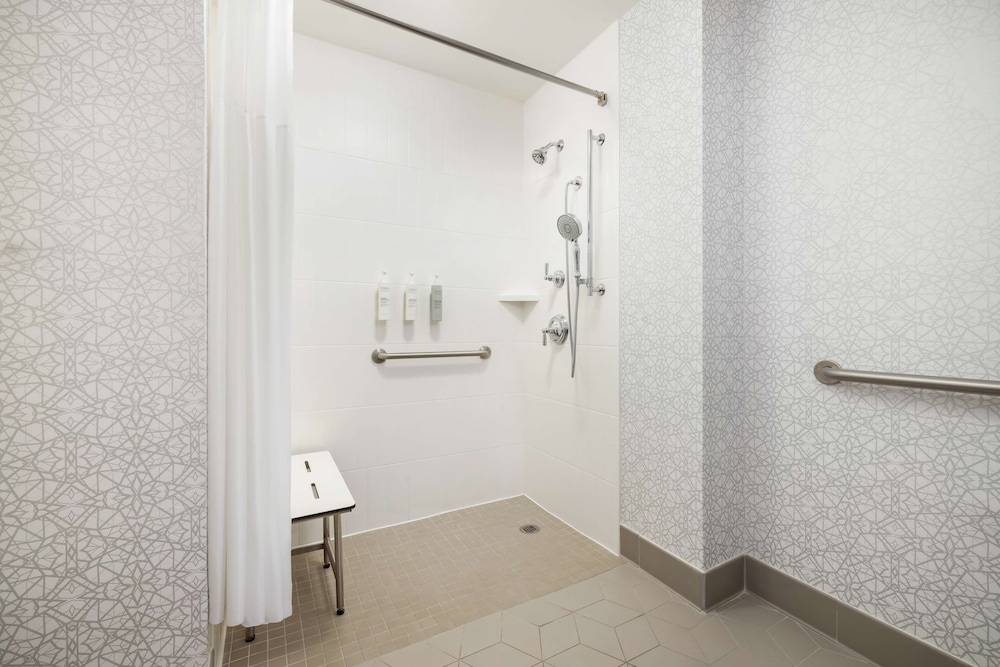 Hampton Inn Memphis Walnut Grove Baptist Hospital East - photo 19