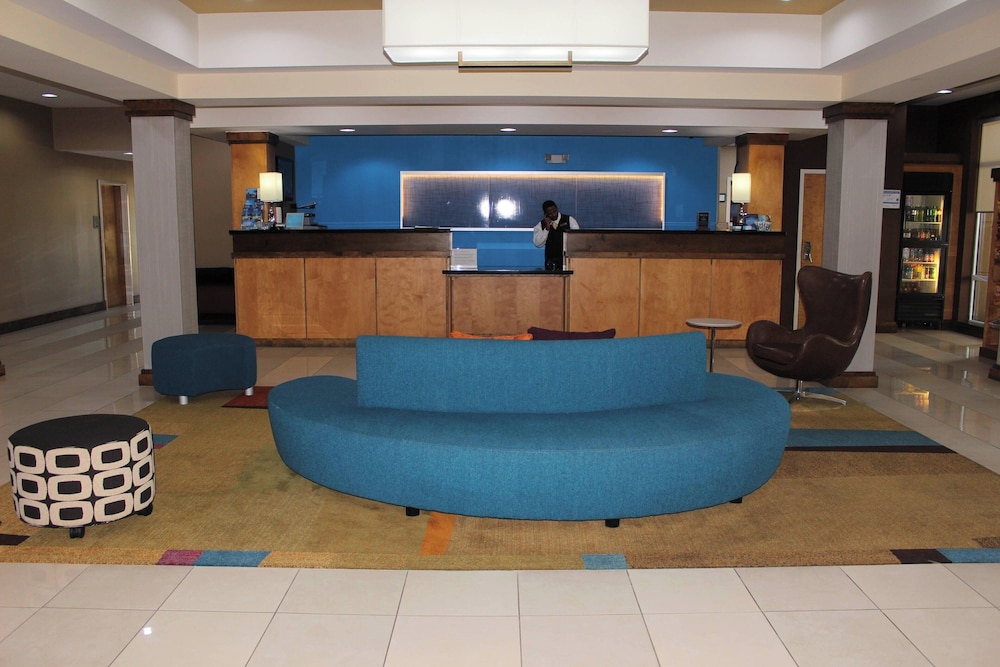 Fairfield Inn & Suites by Marriott Kansas City Liberty - photo 4